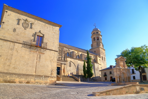 Catedral deBaeza, uno delospueblos de Andalucía más bonitos
