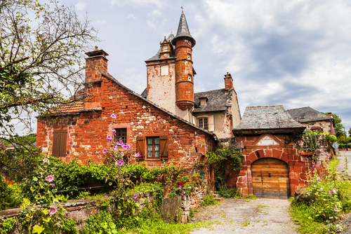 Collonges-la-Rouge uno de los pueblos medievales franceses