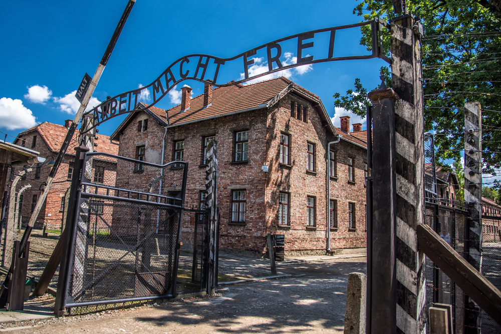Entrada del campo Auschwitz-Birkenau
