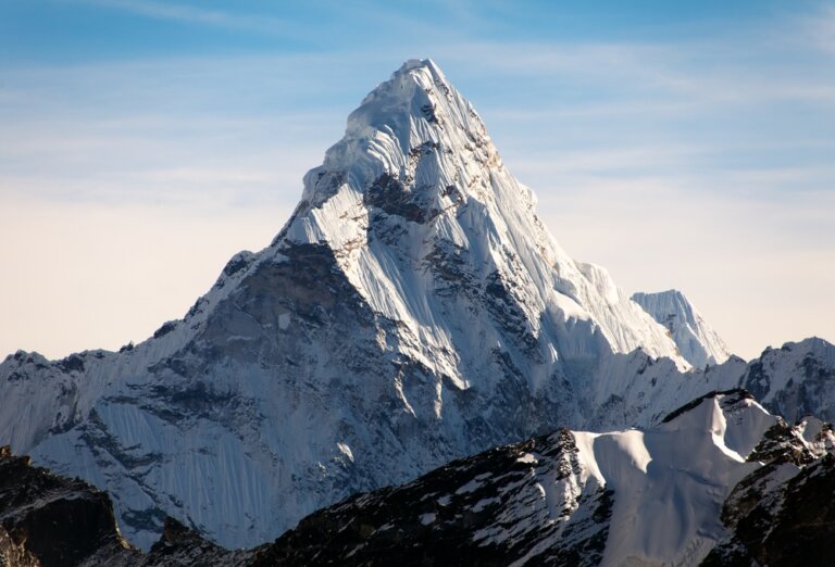 Visita el Everest, la montaña más alta del mundo
