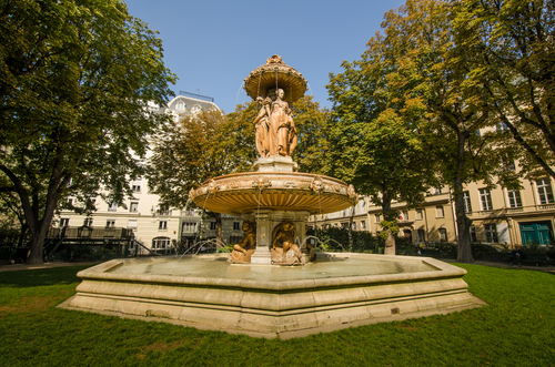 Fuente de Louvois en París