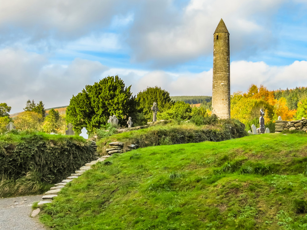 Monasterio de Glendalough una de las cosas que ver en Irlanda