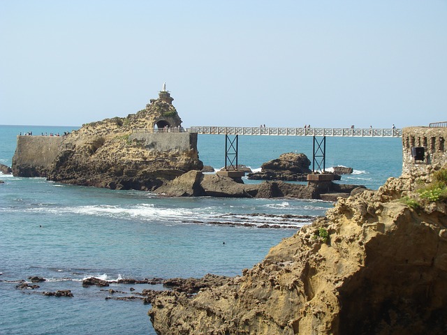 Rocher de la Vierge, una de las cosas que ver en Biarritz