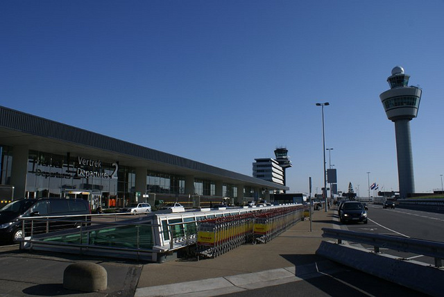 Terminal de salidas del aeropuerto de Ámsterdam