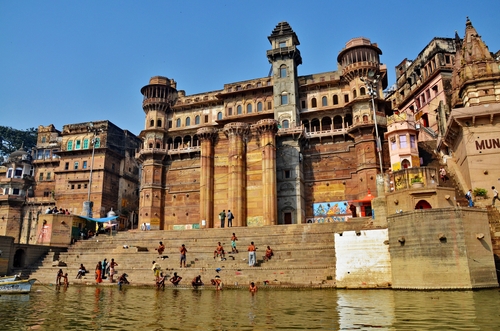 Varanasi en el río Ganges, India