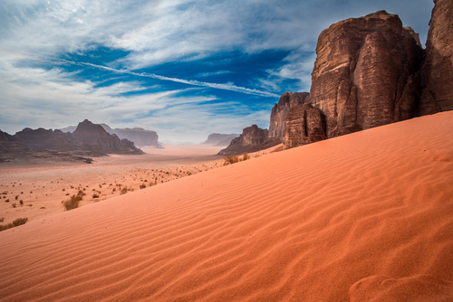 Wadi Rum. lugar para visitar al viajar a Jordania