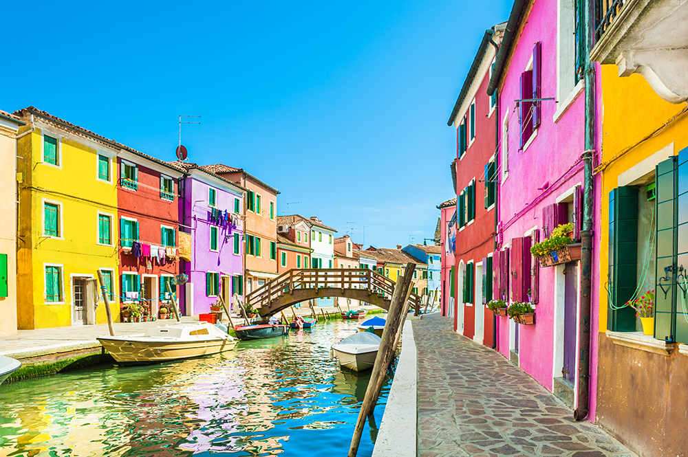 Burano en la laguna de Venecia