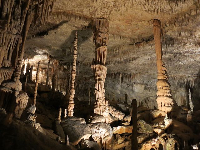 Cuevas del Drach