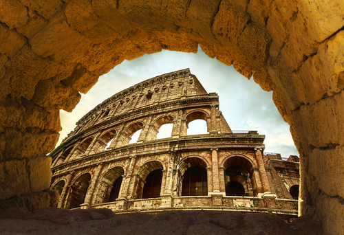 Interior del Coliseo Romano