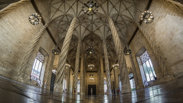 Interior de la Lonja de la Seda