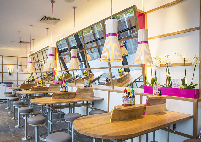 Resturante Itsu, uno de los lugares para comer sushi en Londres