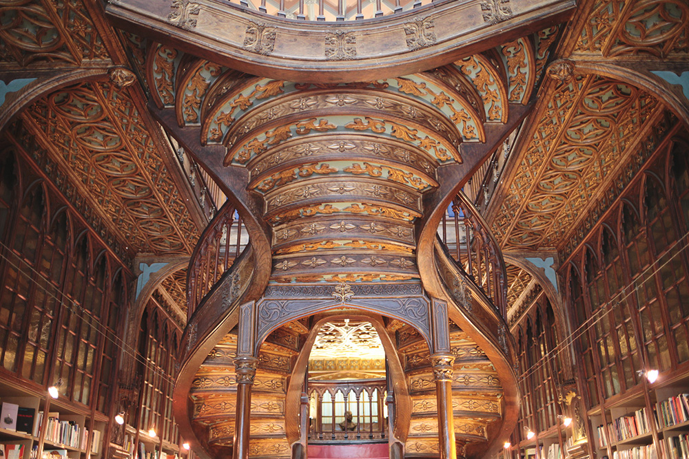 Escaleras de la librería Lello e Irmao