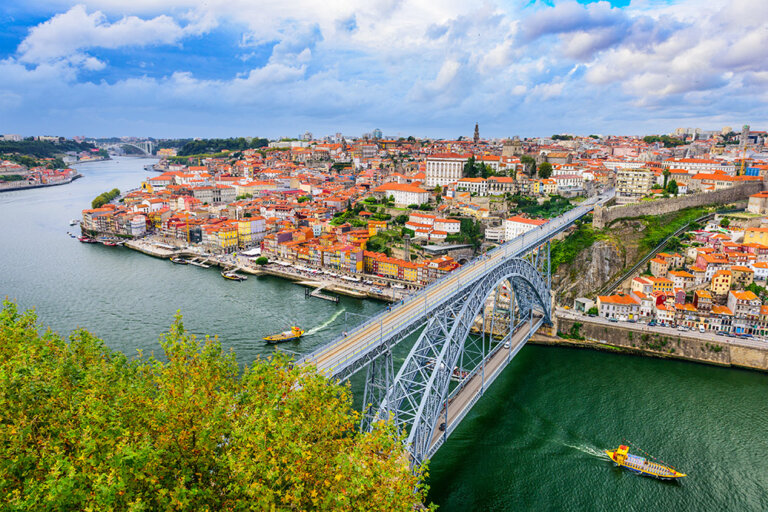 Muévete por la ciudad de Oporto, un abanico de oportunidades