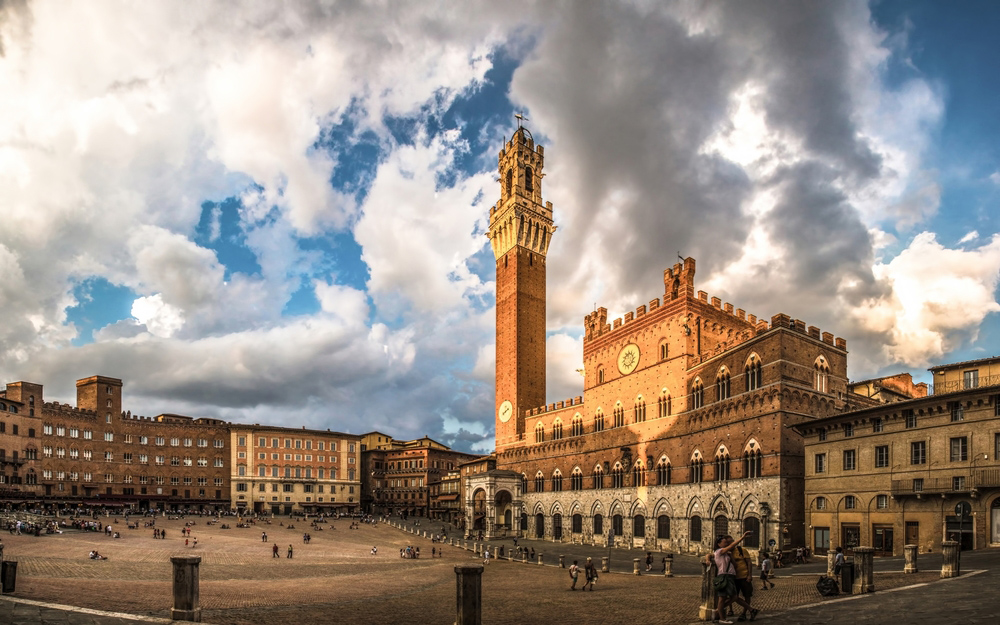 Plaza del Campo de Siena en la Toscana