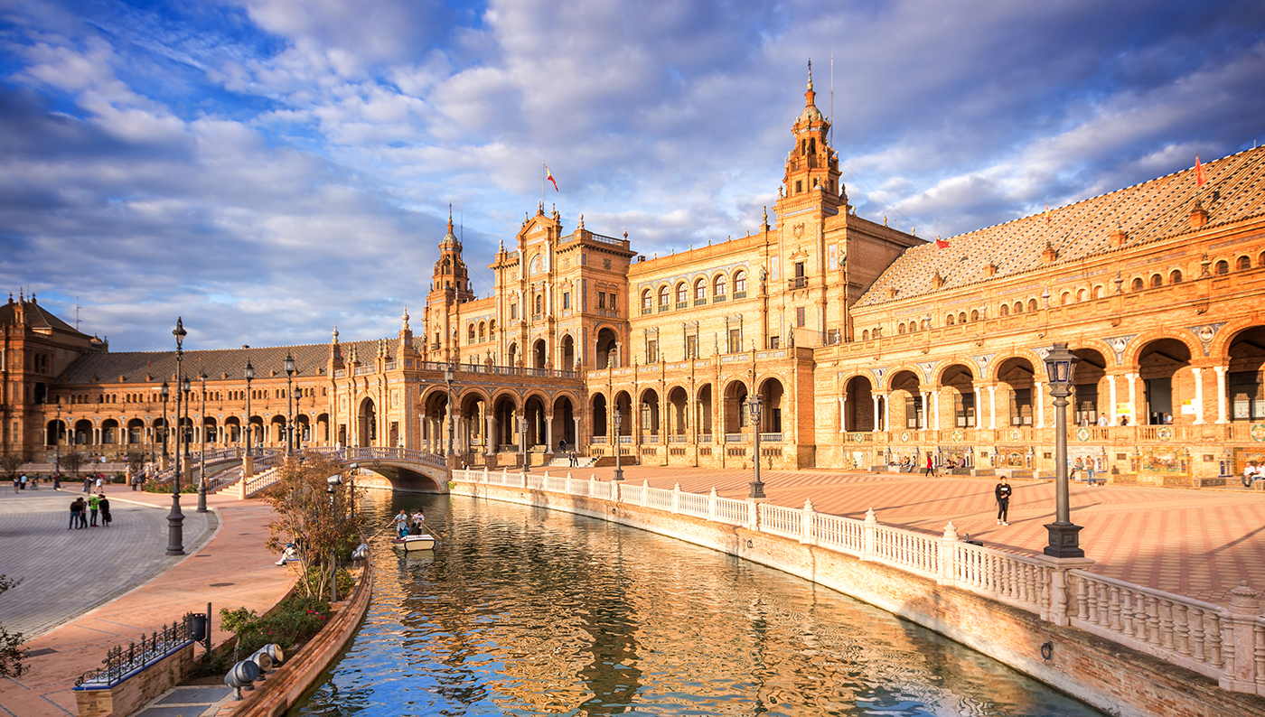 Plaza de España, una de las cosas que ver gratis en Sevilla