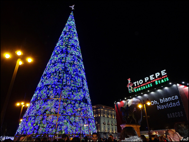 Puerta del sol en Madrid en Navidad