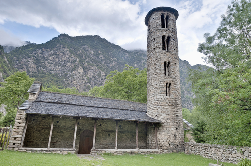 Iglesias románicas de Andorra, Santa Coloma