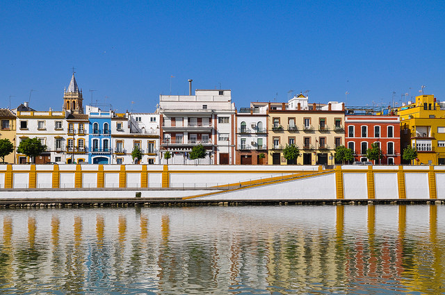 Calle Betis de Sevilla, una de las calles españolas más bonitas