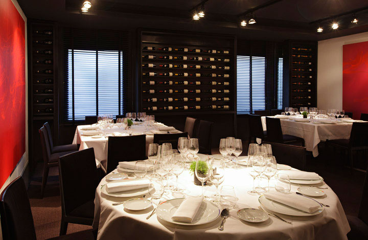 Comer cerca del Arco del Triunfo, Le Chiberta