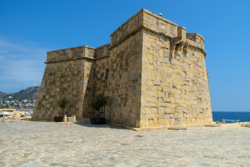 Entrada al castillo de Moraira