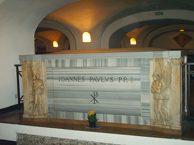 Tumba de Juan Pablo I en el Vaticano