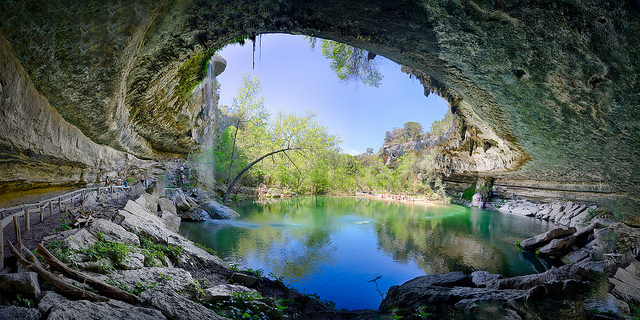 Hamilton Pool , una de las piscinas más increíbles