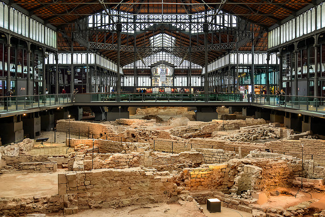 Mercado de Santa Caterina en el barrio del Born en Barcelona