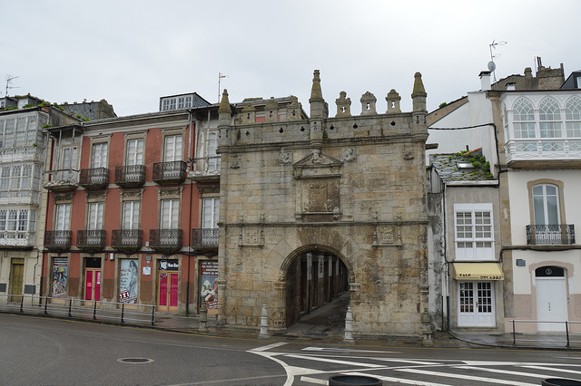 Puerta de Carlos V en Viveiro