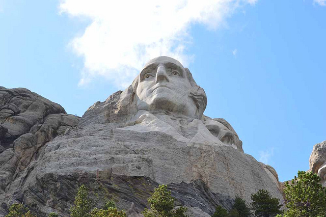 Cara en el monte Rushmore