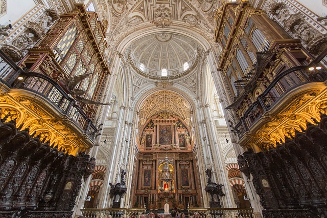 Interior de la Mezquita-Catedral de Córdoba