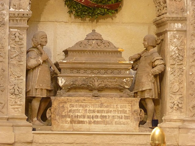 Urna de Alfonso X en la catedral de Murcia