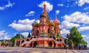 Un paseo por la historia de la catedral de San Basilio de Moscú