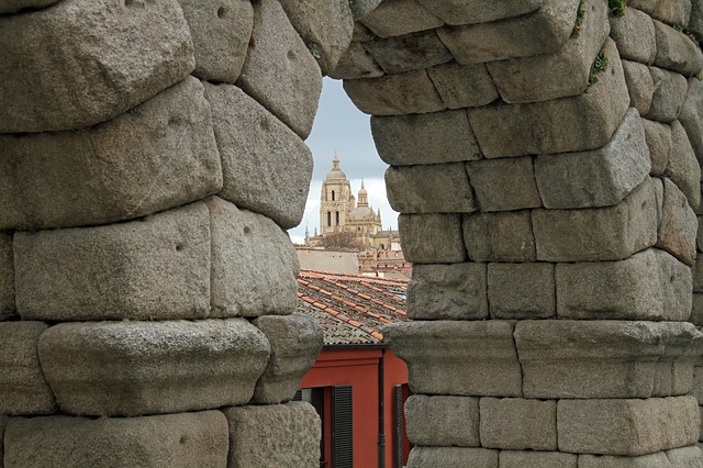 Arco del acueducto romano de Segovia