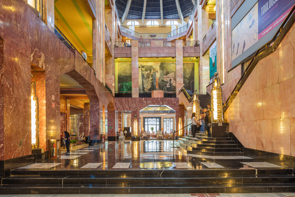 Hall del Palacio de Bellas Artes de México