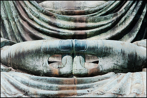 Manos del Gran Buda de Kamakura