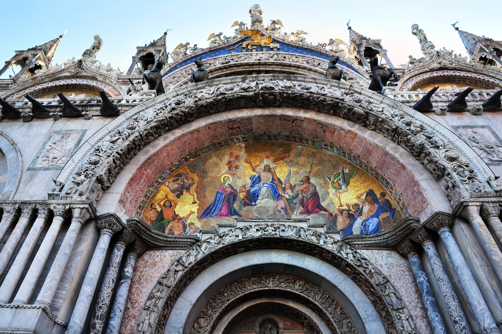 Pórtico de entrada a la basílica de San Marcos de Venecia