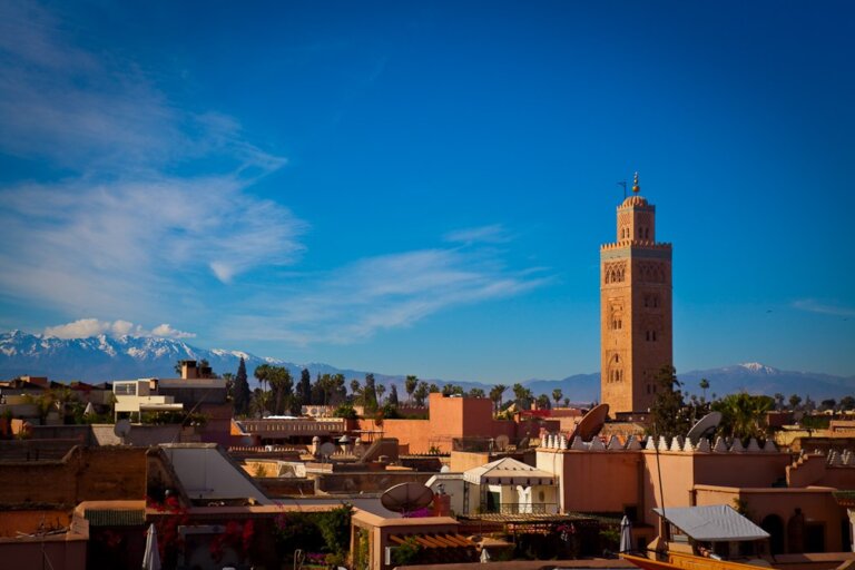 Cómo llegar a Marrakech, la ciudad imperial de Marruecos