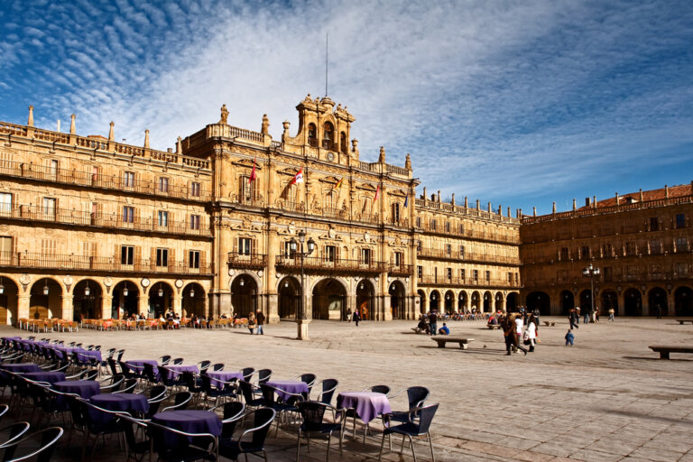 Damos un paseo por la Plaza Mayor de Salamanca