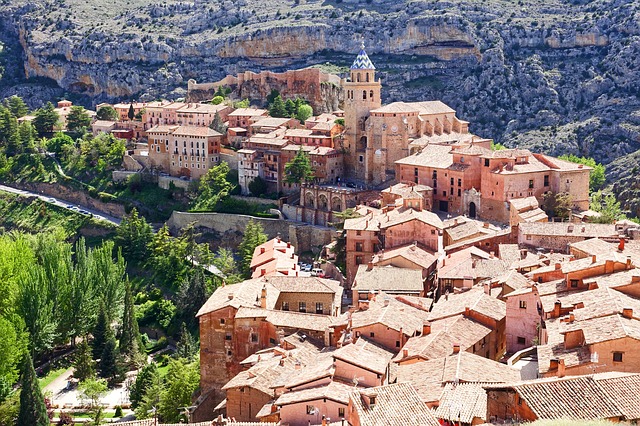 Pueblos bonitos: vista de Albarracín
