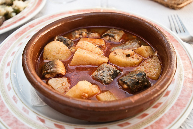 Plato de all i pebre