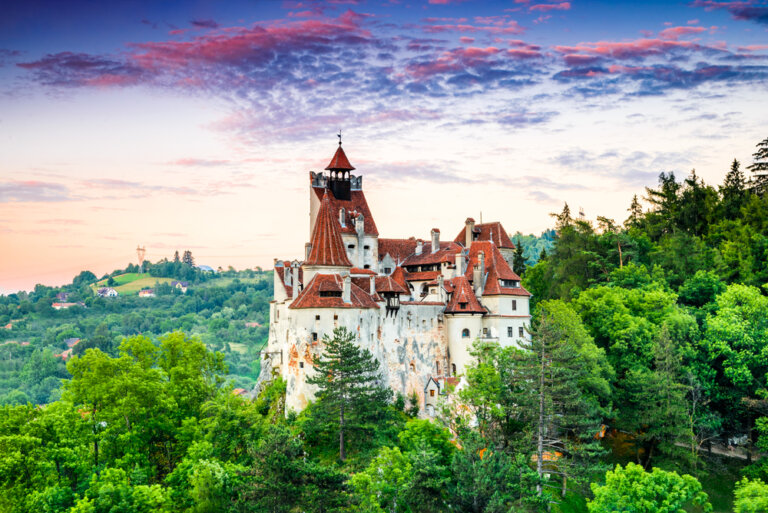 5 castillos con leyendas mágicas. ¿Te atreves a visitarlos?