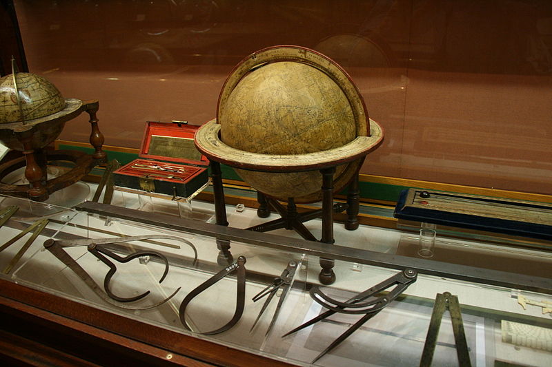 Globo terráqueo en el Museo Naval