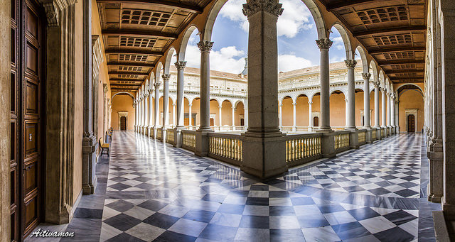 Patio del Alcázar de Toledo
