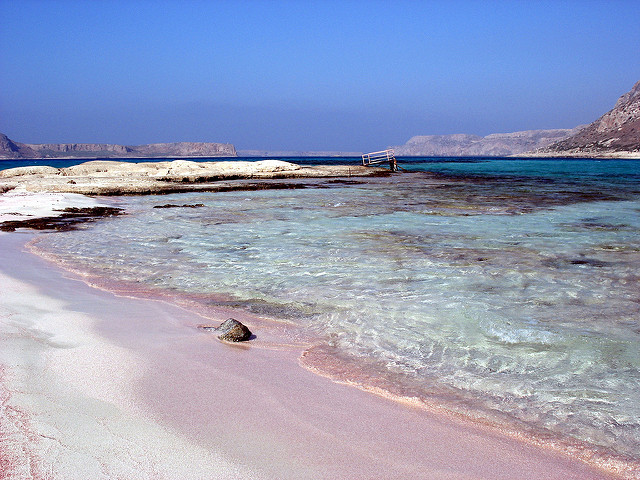 Playa rosa de Balos en Creta