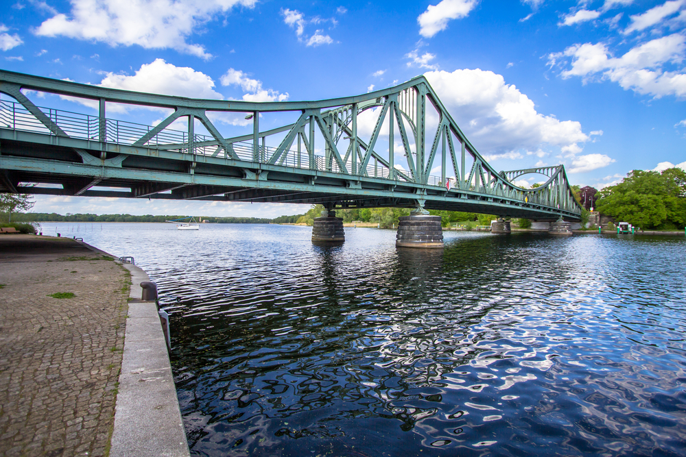 Puente Glienicke en Berlín