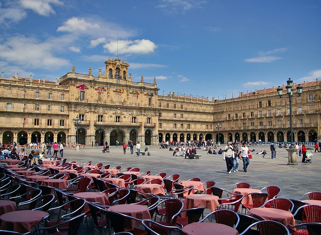 Su forma una de las curiosidades de la Plaza Mayor de Salamanca 