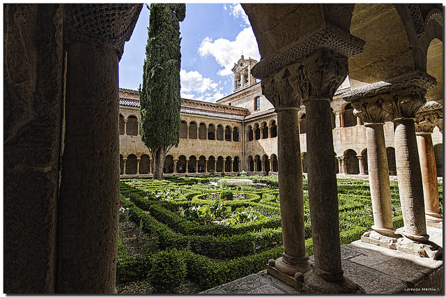 Clustro de Santo Domingo de Silos