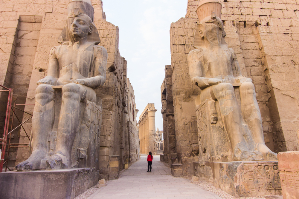 Estatuas de Ramsés II en el Templo de Luxor