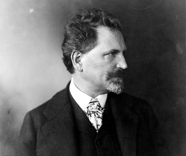 Alphonse Mucha