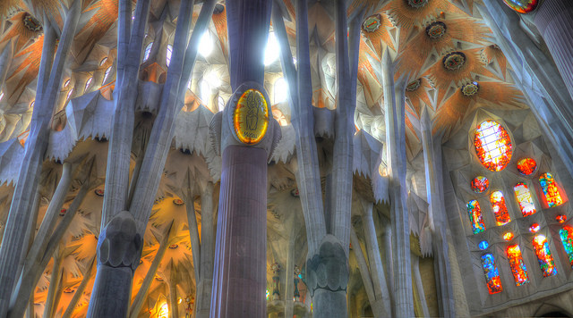 Interior de la Sagrada Familia de Barcelona